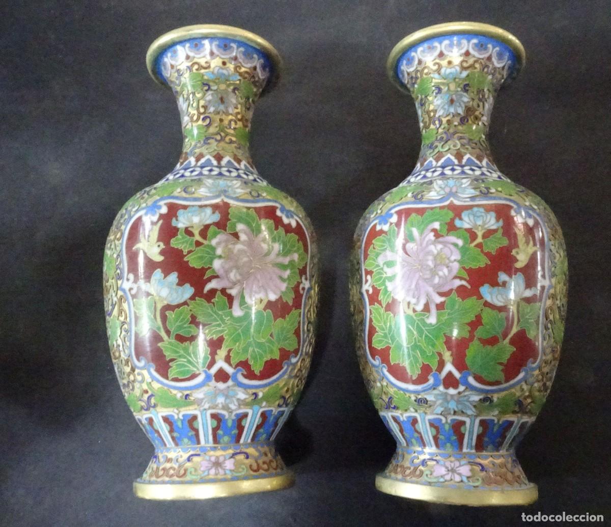 Antig&uuml;edades: PAREJA DE JARRONES CLOISONNE ESMALTADO CHINA PRINCIPIOS SIGLO XX TECXX 512