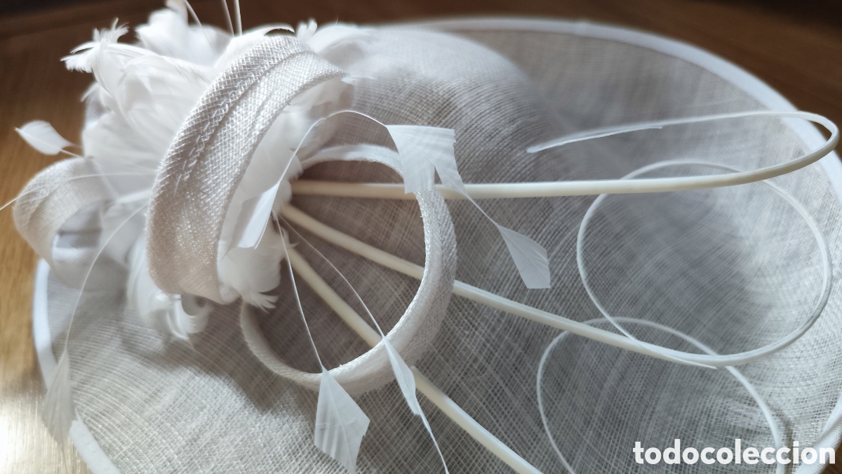 Antig&uuml;edades: Tocado Nigel Rayment Milliner
