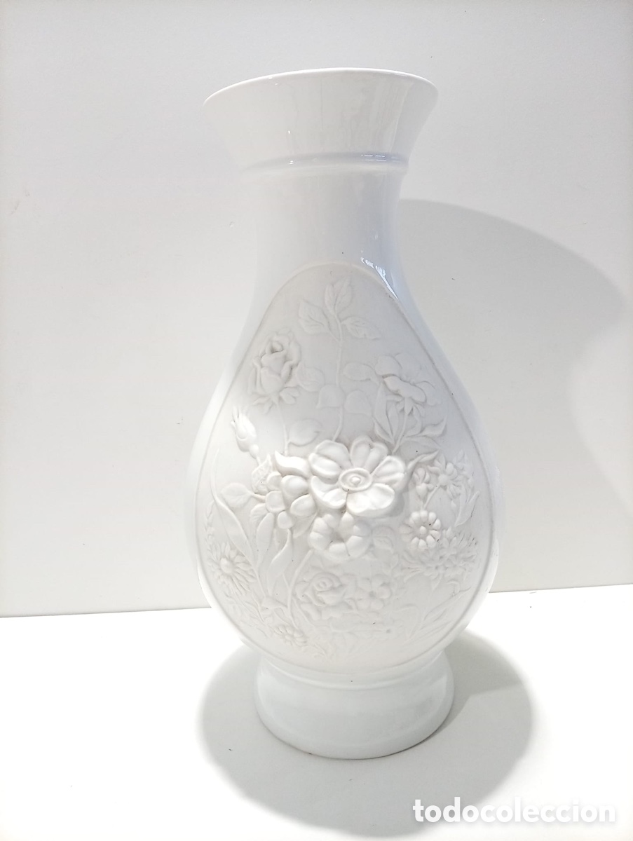 Antig&uuml;edades: .JARR&Oacute;N, FLORERO O CENTRO DE PORCELANA