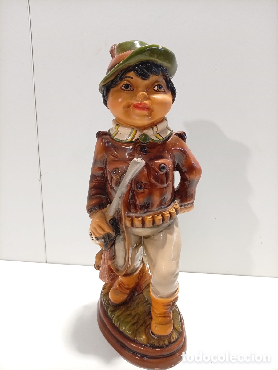 Antig&uuml;edades: . FIGURA ESMALTADA MONTA&Ntilde;ERO SYML