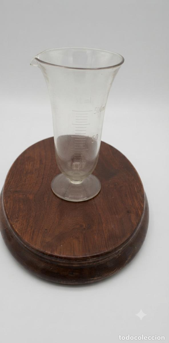 Antig&uuml;edades: ANTIGUO VASO MEDIDOR EN VIDRIO SOPLADO 250
