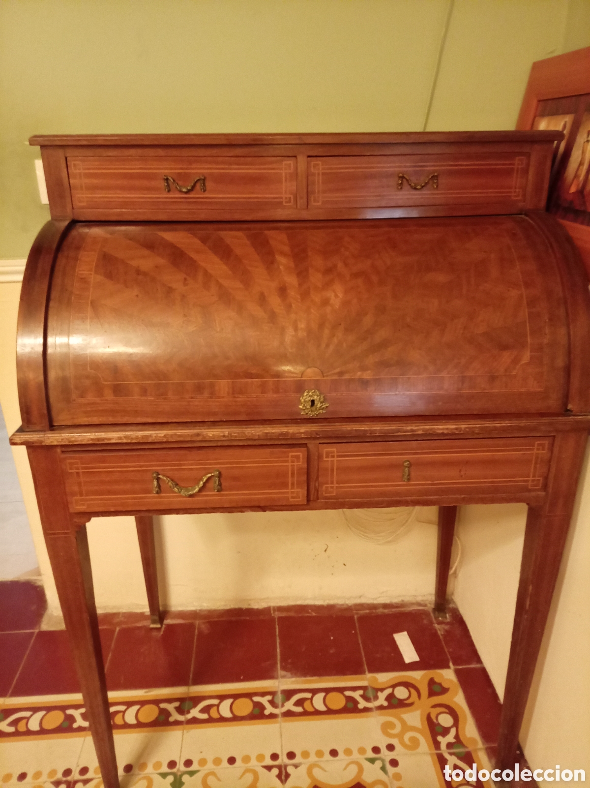 Antig&uuml;edades: Escritorio Bur&oacute; Cil&iacute;ndrico Estilo Luis XVI. Caoba Y Marqueter&iacute;a.