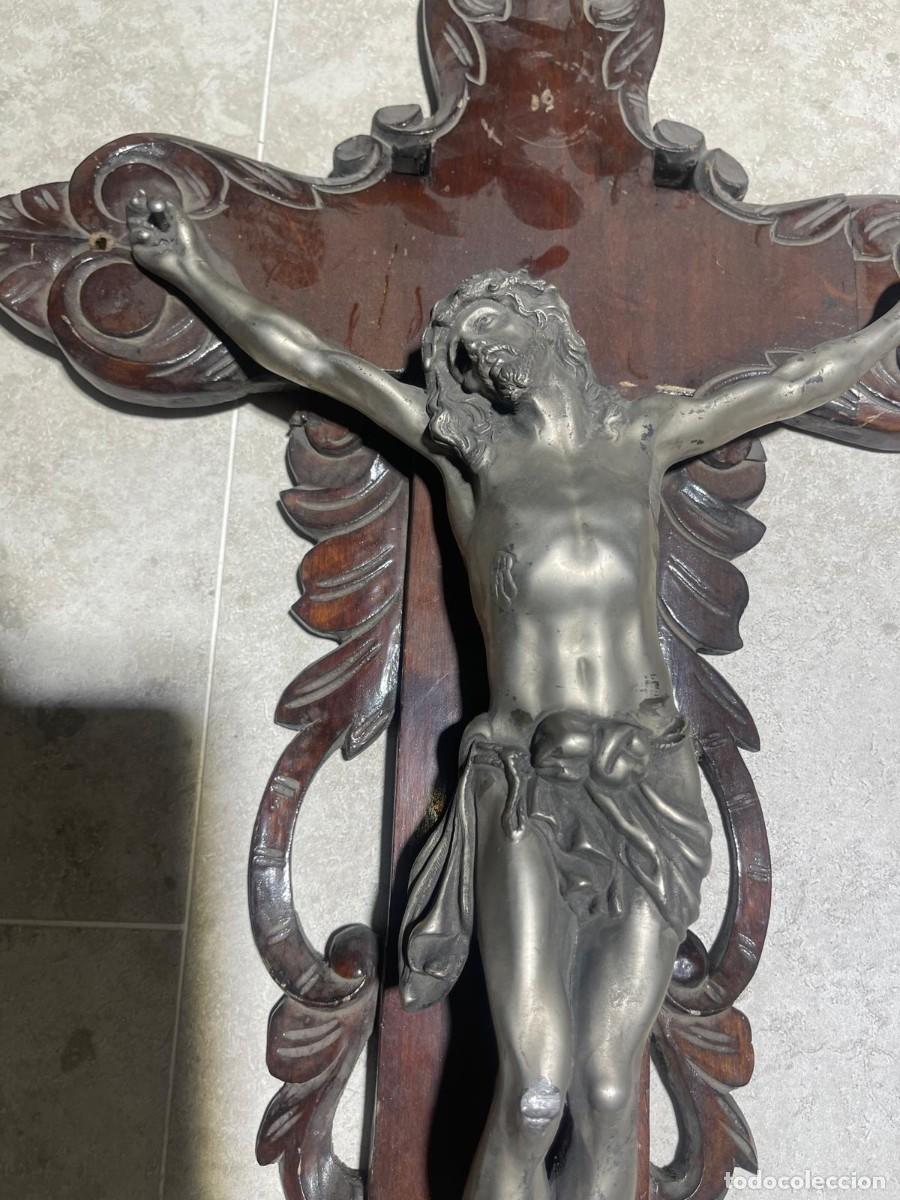 Antig&uuml;edades: Cristo elaborado en metal - Foto 4