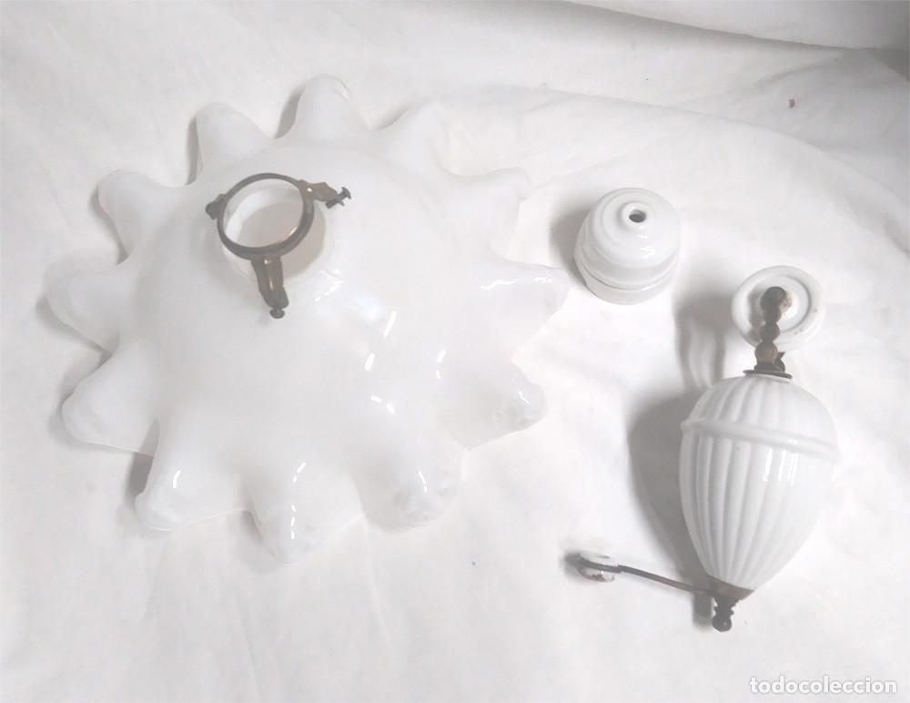 Antiques: Lampara techo Sube y Baja Opalina y cer&aacute;mica a&ntilde;os 40. Med. tulipa 26 cm