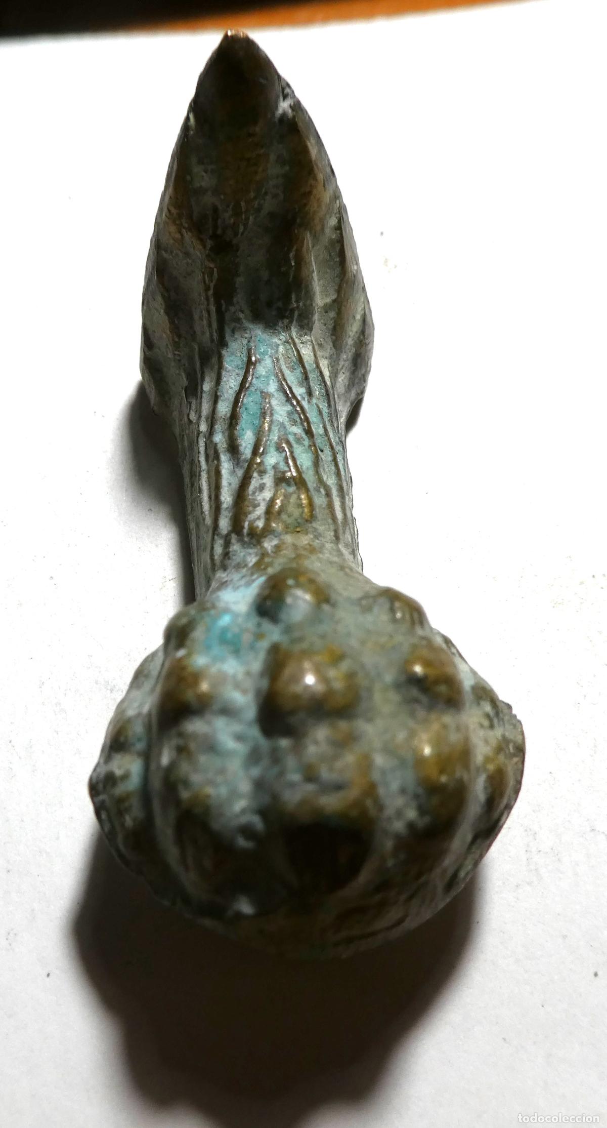Antig&uuml;edades: Pata de animal de bronce - Foto 2