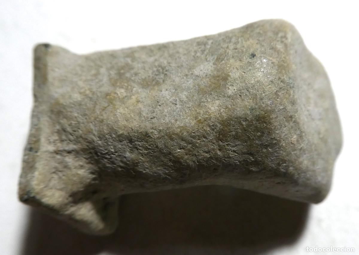 Antig&uuml;edades: Pata de animal de bronce - Foto 2