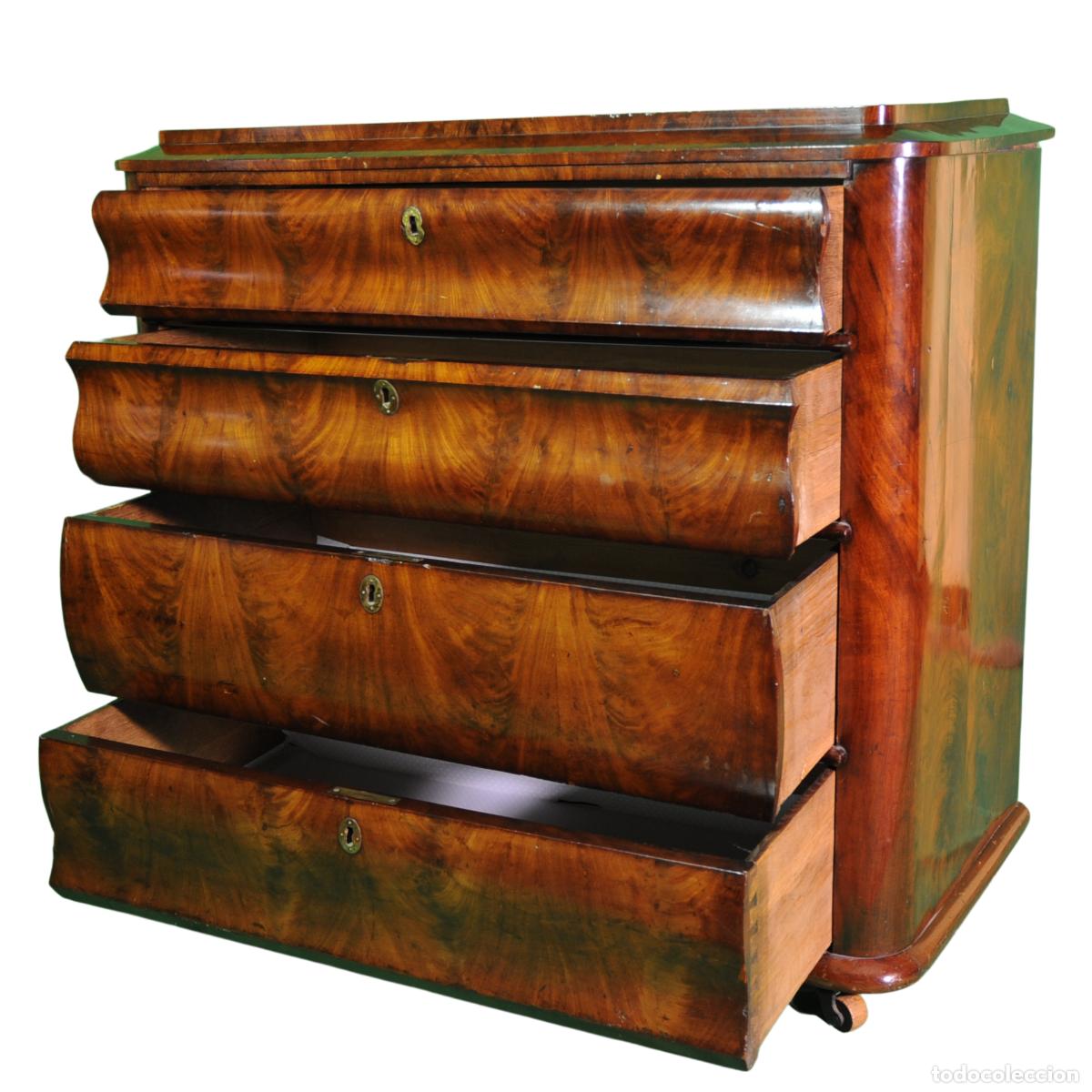 Antig&uuml;edades: C&oacute;moda Biedermeier