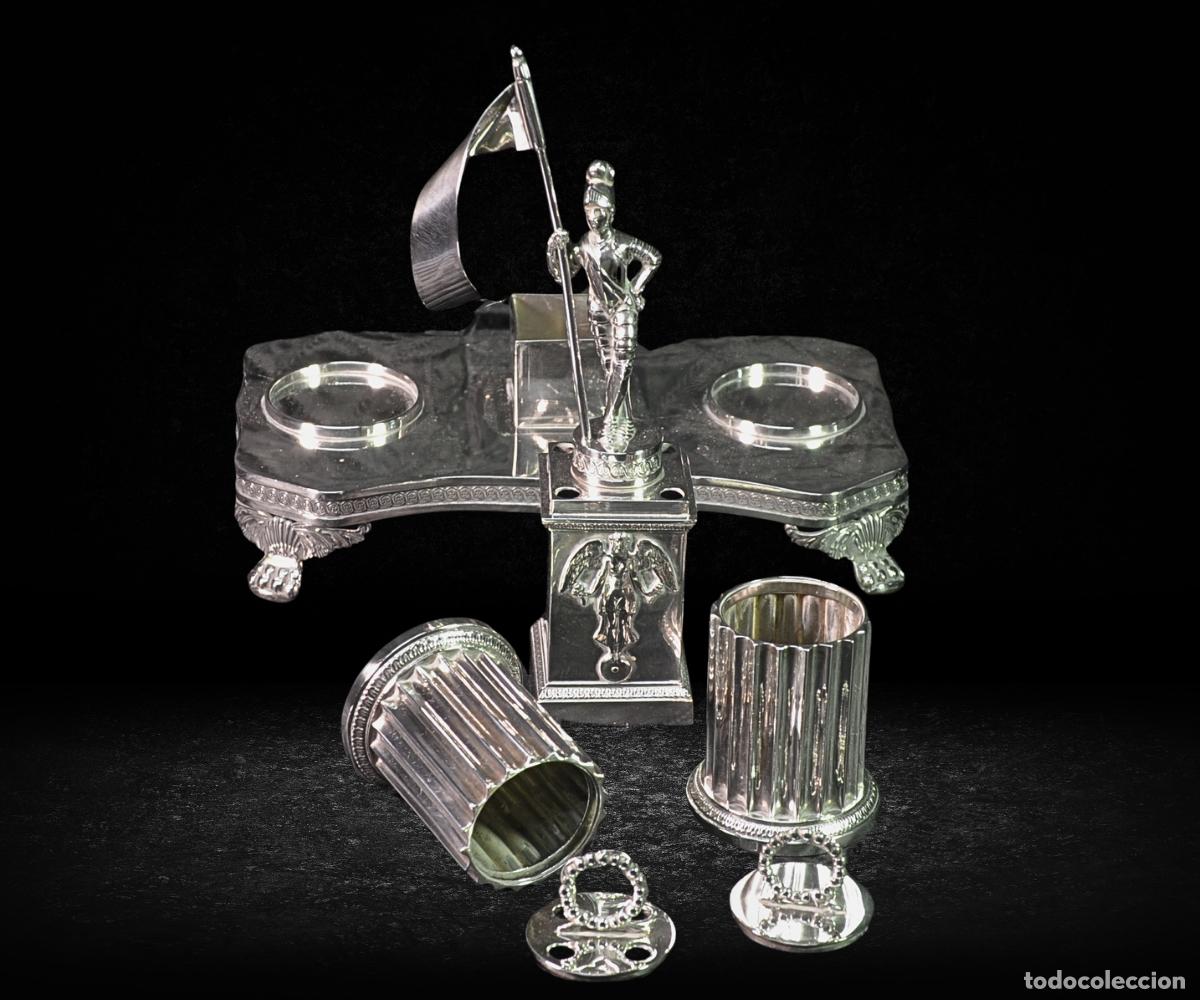 Antig&uuml;edades: ESCRIBAN&Iacute;A IMPERIAL NEOCL&Aacute;SICA EN PLATA