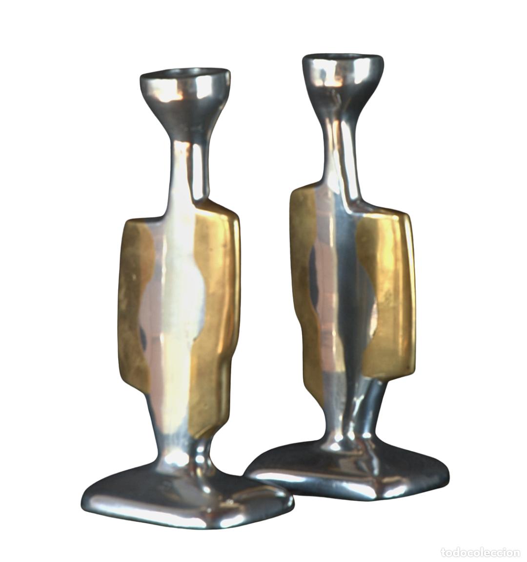 Antig&uuml;edades: Pareja de Candelabros Escult&oacute;ricos &mdash; David Marshall &mdash; Estilo Brutalista