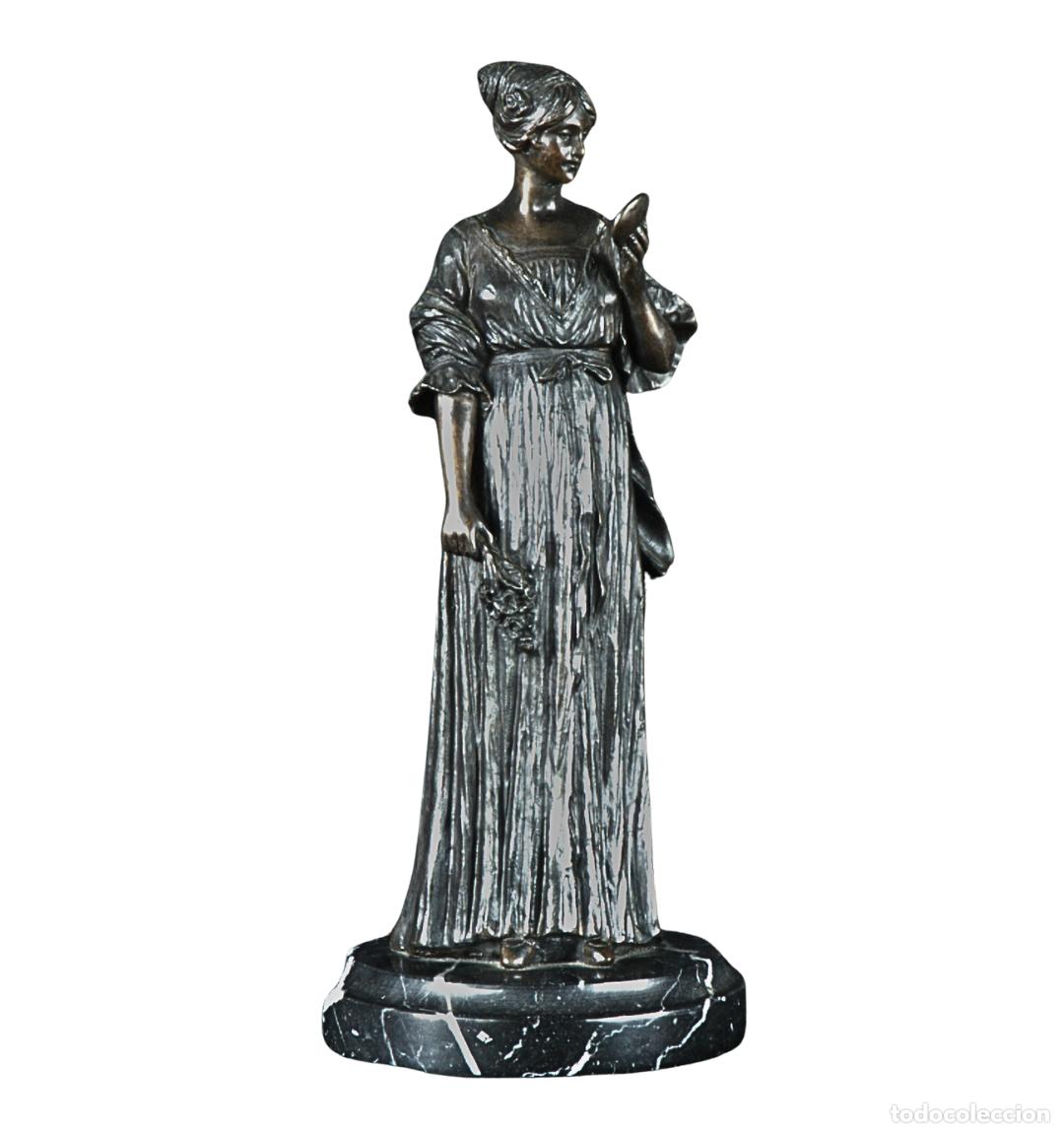 Antig&uuml;edades: &rdquo;Escultura de Bronce &rdquo;&rdquo;Dama ante el Espejo&rdquo;&rdquo; &mdash; Estilo Rom&aacute;ntico-Victoriano&rdquo;