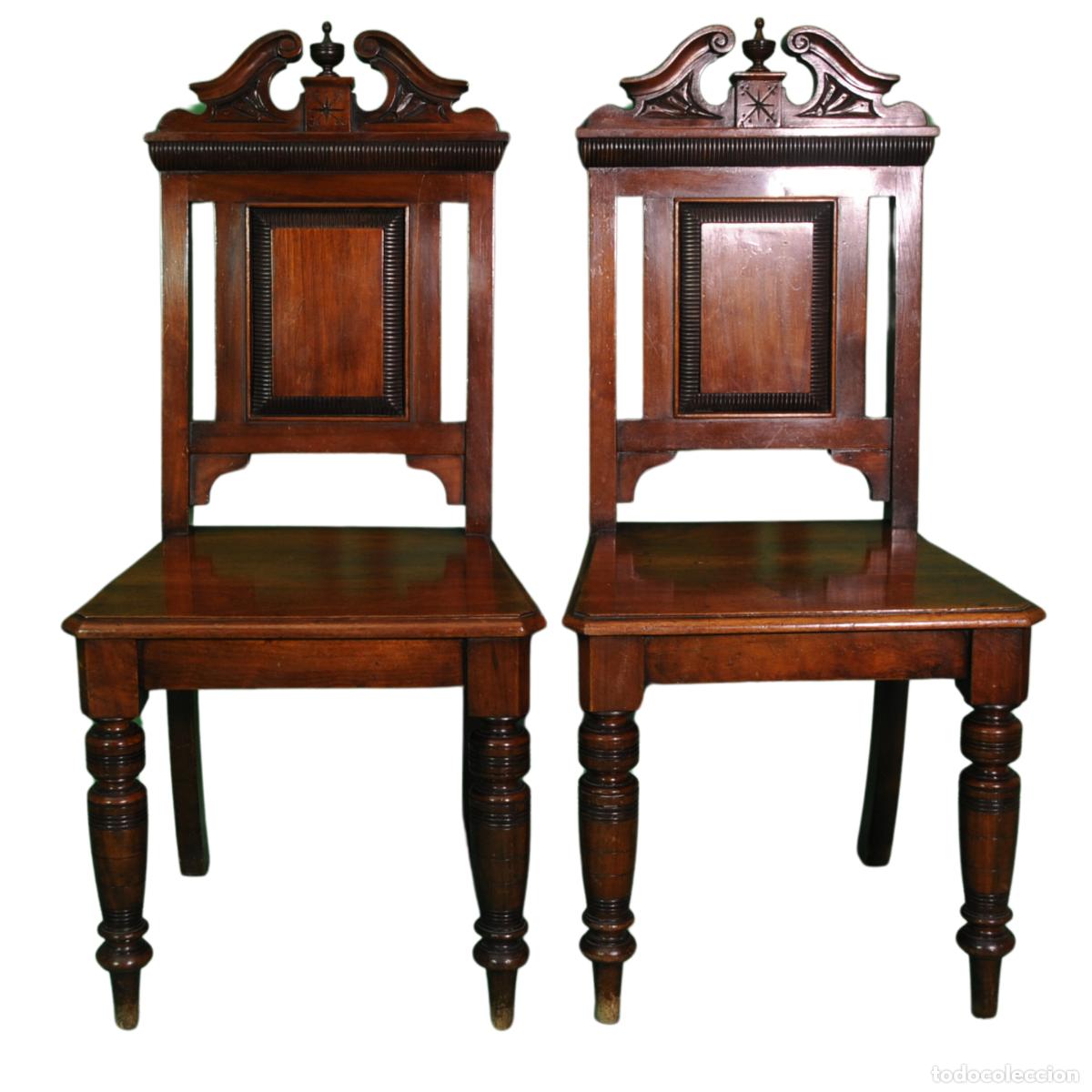 Antig&uuml;edades: Sillas Victorianas de Comedor con Cresta Decorativa (juego de 2)