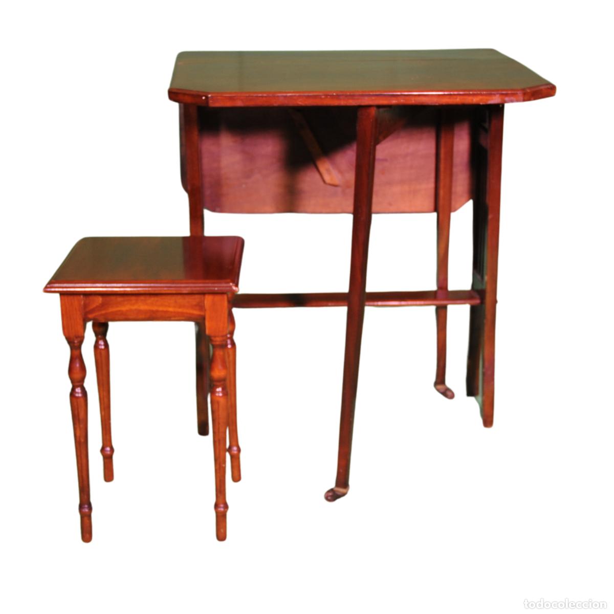 Antig&uuml;edades: Mesa Sutherland Eduardiana con Mesa Auxiliar