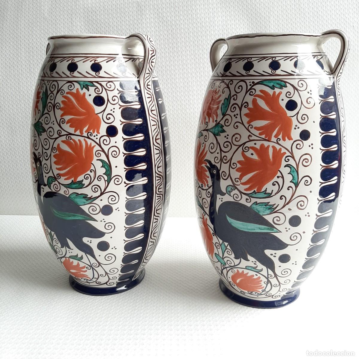 Antig&uuml;edades: Coppia vasi FAENZA bottega Gatti in terracotta/ceramica smaltata e dipinta a mano h 26 cm.