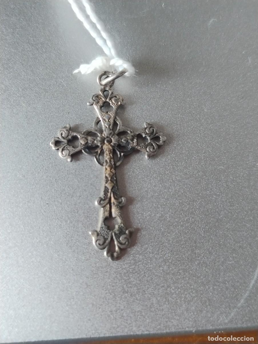 Antiquit&auml;ten: Antiguo crucifijo para colgante o rosario unos 1,50 x 2,50 cm metal con relieve plata ??