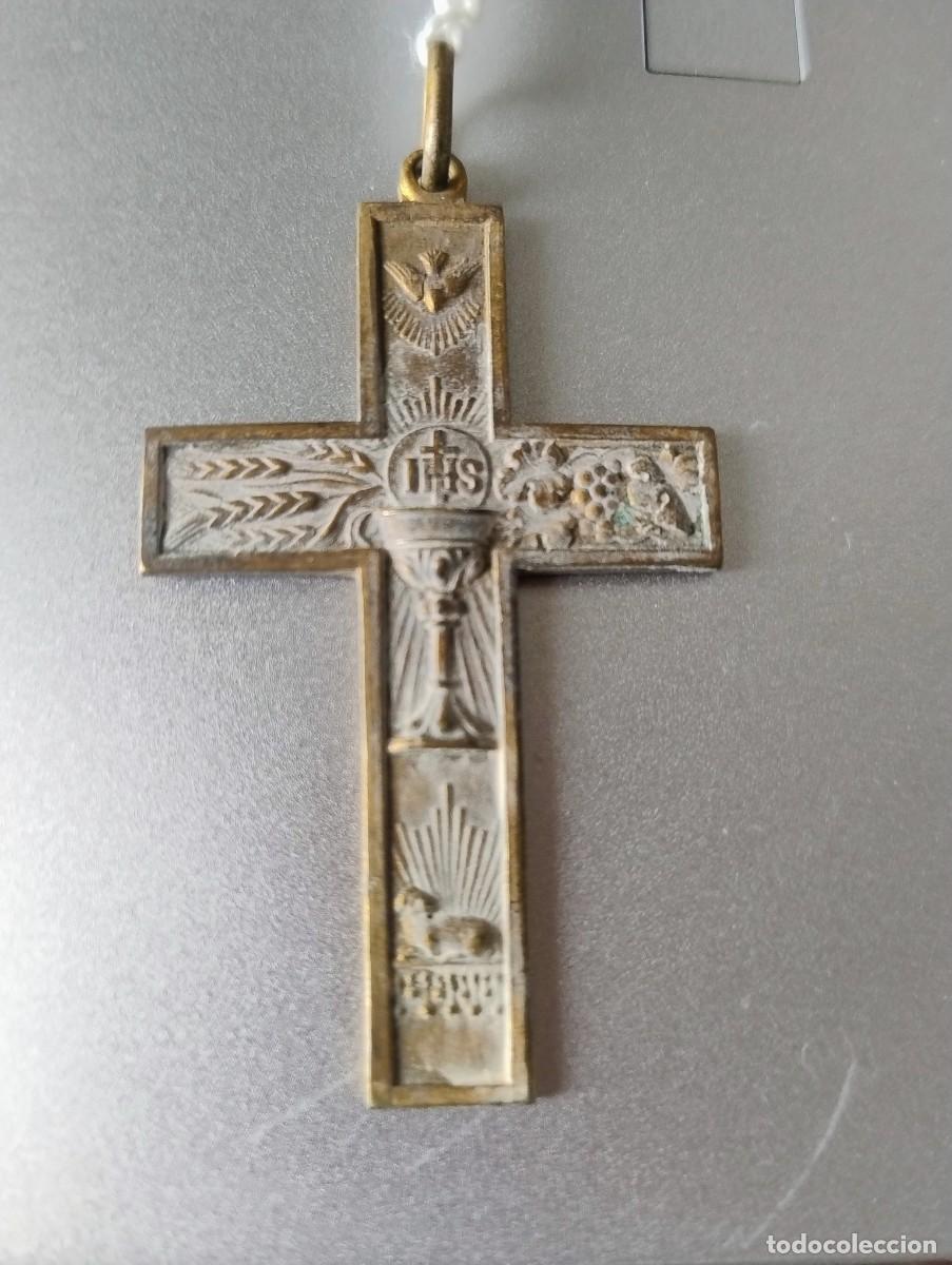 Antiquit&auml;ten: Antiguo crucifijo, cruz de Primera Comuni&oacute;n. 5,50 x 3,50 cm