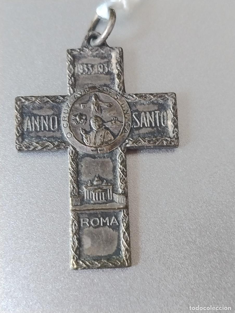 Antig&uuml;edades: Preciosa cruz de plata ?? A&ntilde;o Santo Roma 1933-1934. Rara. 3 x 2 cm