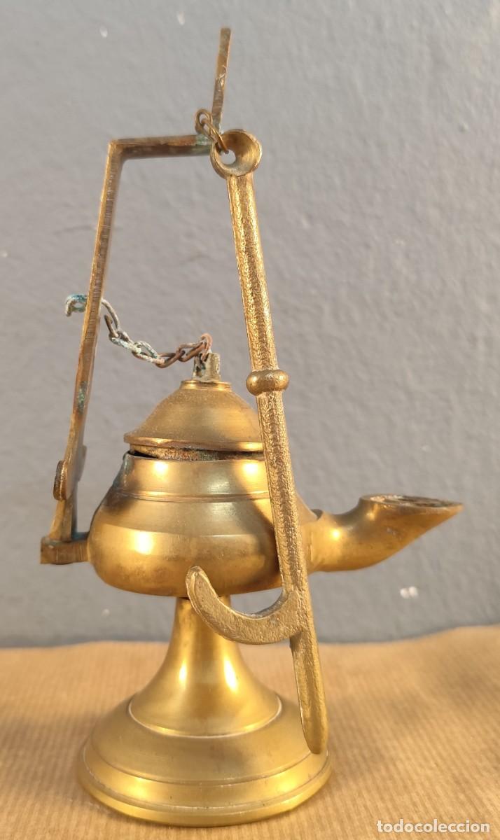 Antig&uuml;edades: L&aacute;mpara de aceite en bronce con soporte y gancho - Foto 5