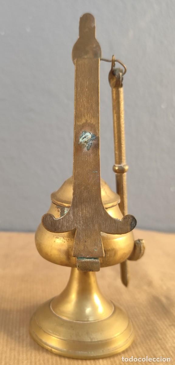 Antig&uuml;edades: L&aacute;mpara de aceite en bronce con soporte y gancho - Foto 11