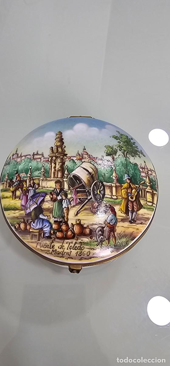 Antig&uuml;edades: Preciosa caja grande porcelana pintada a mano Puente de Toledo Madrid limitada