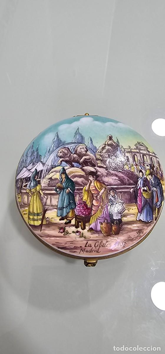 Antig&uuml;edades: Preciosa caja grande porcelana pintada a mano La Cibeles Madrid limitada