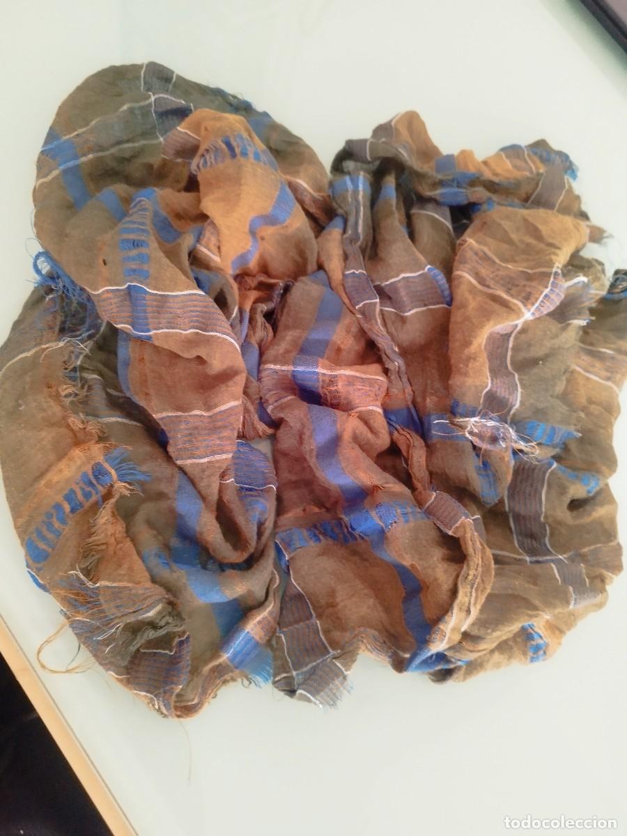 Antig&uuml;edades: Pa&ntilde;uelo de cuello de la marca YES ZEE.
