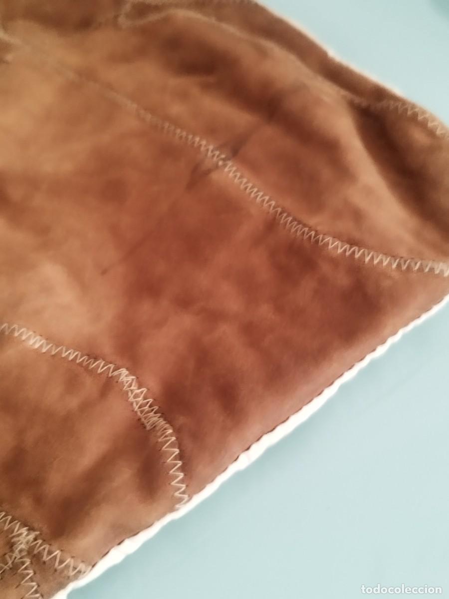 Antig&uuml;edades: Funda de coj&iacute;n patchwork de color marr&oacute;n. - Foto 4