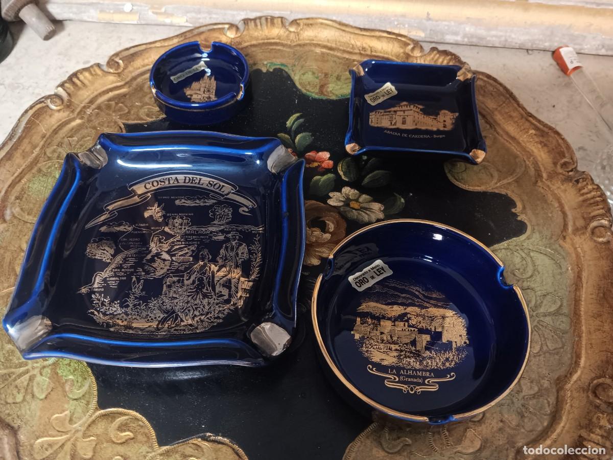 Antig&uuml;edades: ceniceros de cer&aacute;mica azul cobalto con detalles en oro de ley, fabricados com&uacute;nmente en la d&eacute;cada de