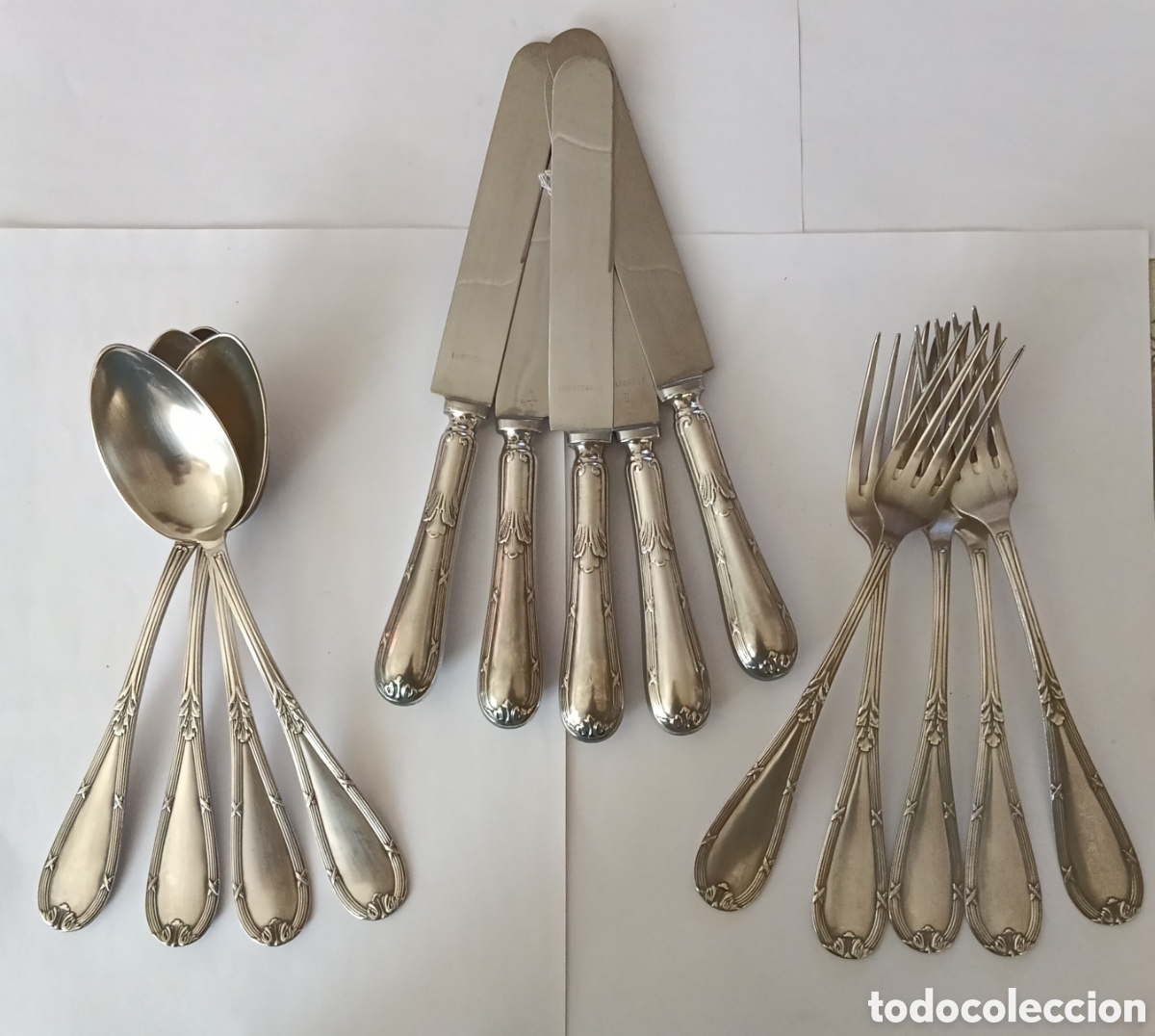 Antig&uuml;edades: Cubiertos Antiguos de Plata Punzada. Peso 1,175 Kg.