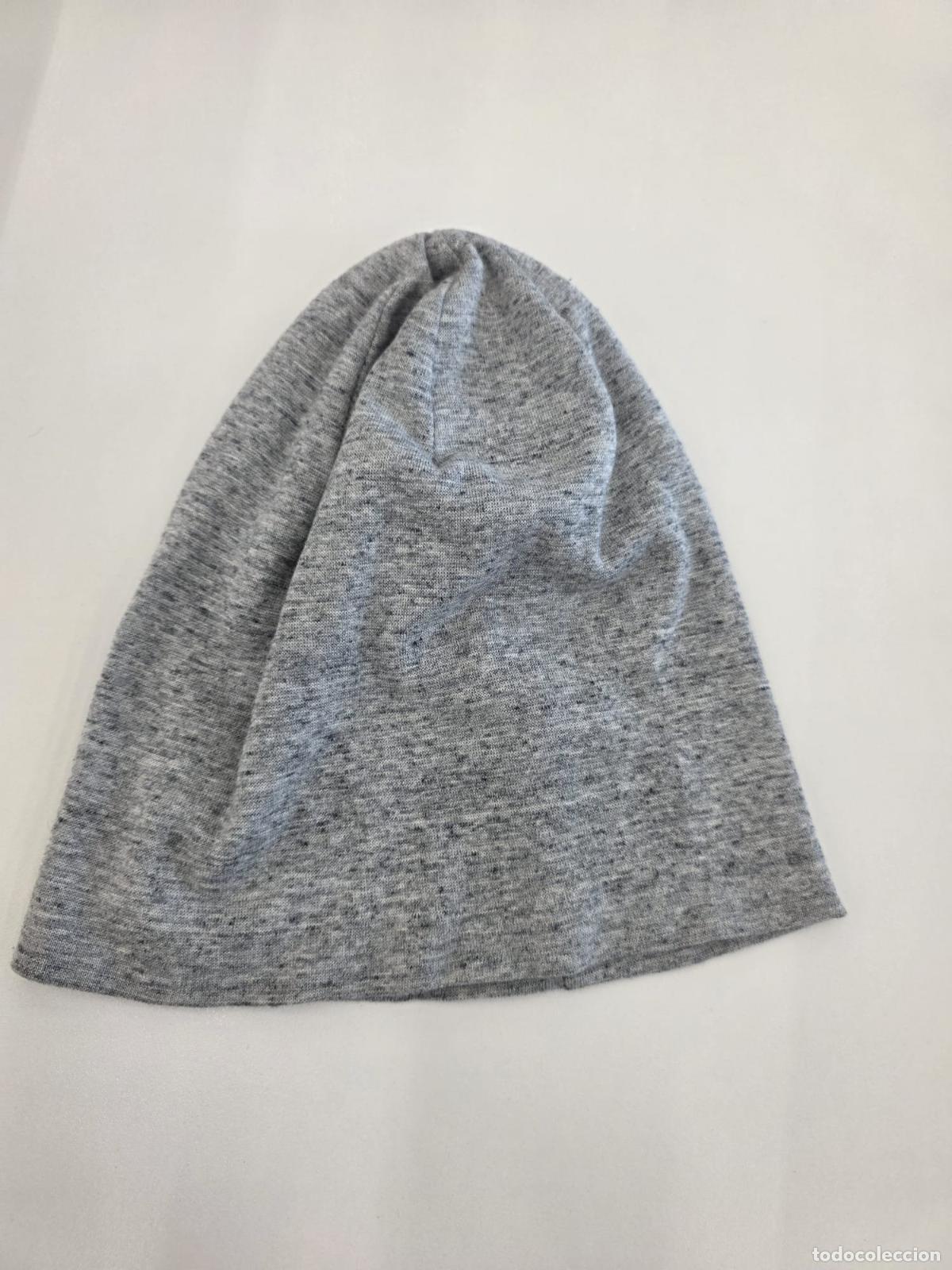 Antig&uuml;edades: H&M Grigio Melange Unisex Taglia Unica