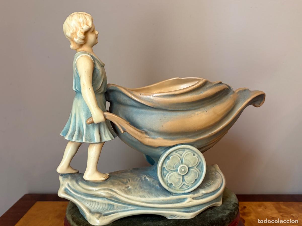 Antig&uuml;edades: Bernhard Bloch Figural Bowl