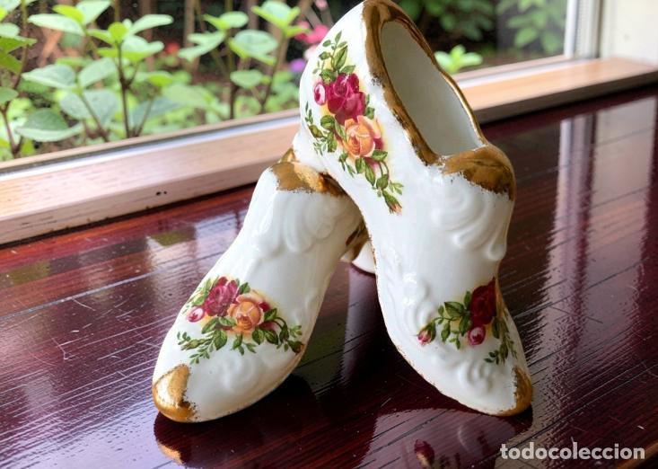 Antig&uuml;edades: Zapatos decorativos Royal Albert Old Country Rose