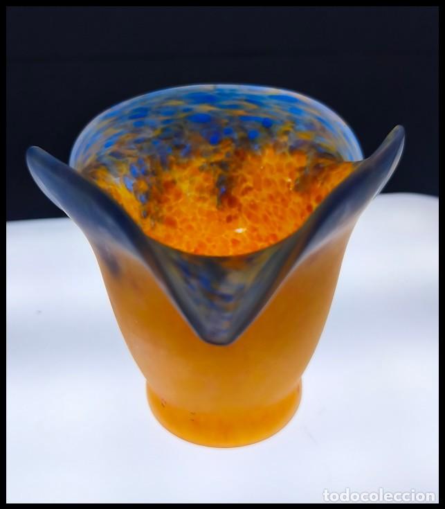 Antig&uuml;edades: c.1900 Art Nouveau Tulipa de Cristal &Aacute;mbar y Azul Moteado Francesa Estilo P&acirc;te de Verre