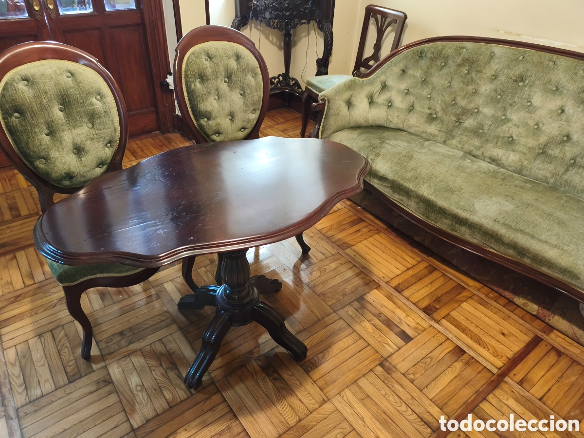 Antig&uuml;edades: Juego de Sal&oacute;n Isabelino en Caoba y Terciopelo Verde (Sof&aacute;, 2 Sillas y Mesa) - Santander