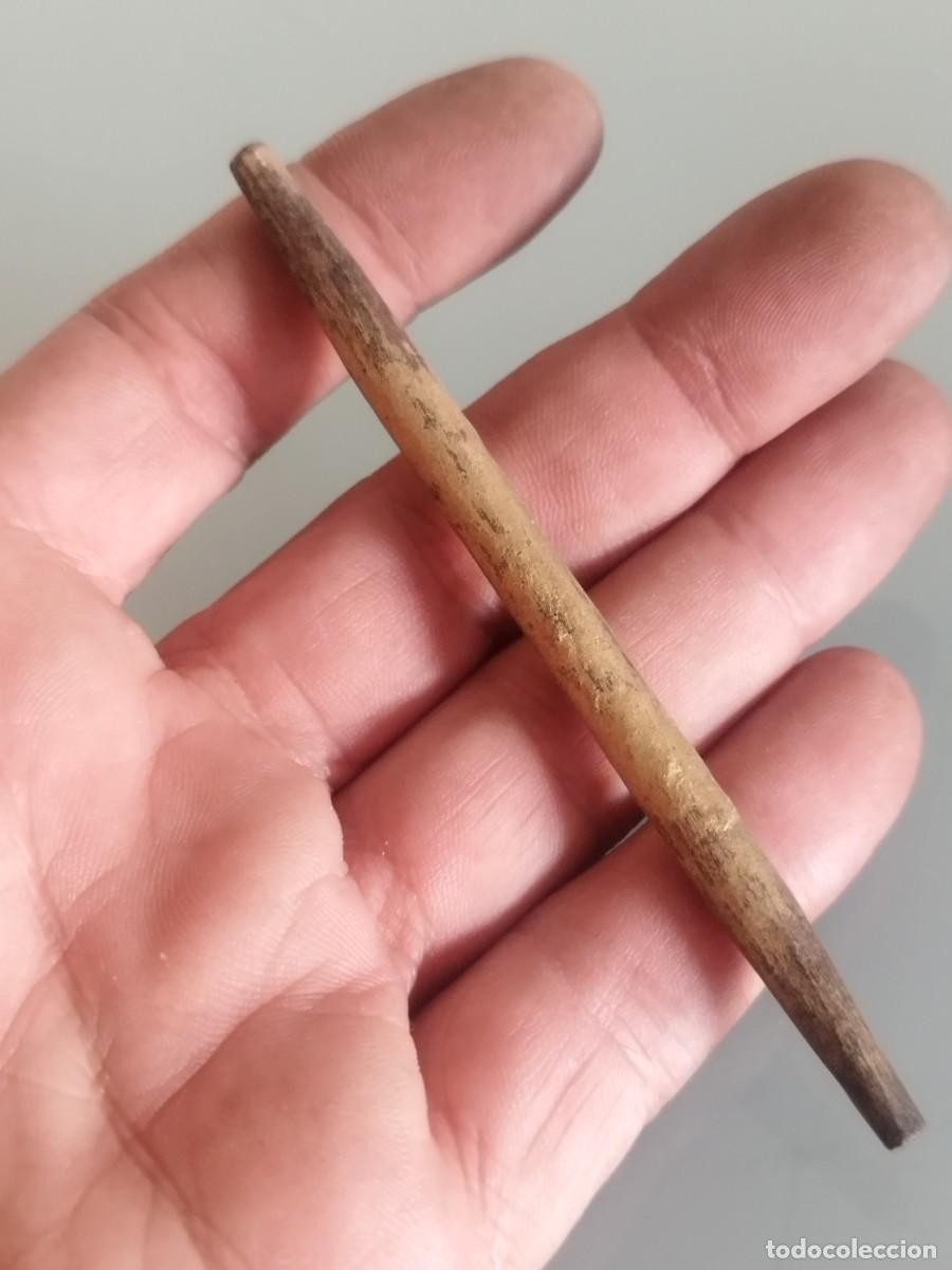Antig&uuml;edades: Antiguo mango, punz&oacute;n de madera a identificar.