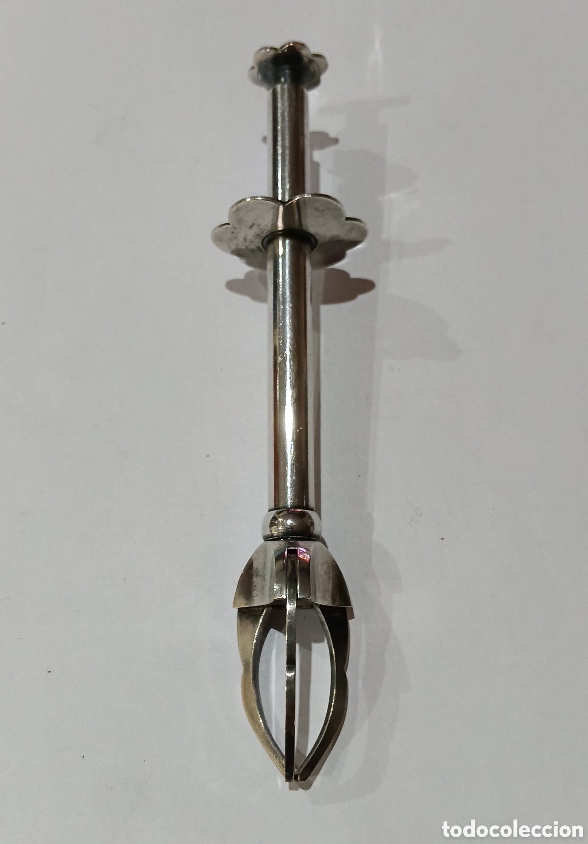 Antig&uuml;edades: Pinzas Antiguas de Plata &rdquo;Le Craue&rdquo; Made in France. Peso 30 gr. M&aacute;s Plata en mi perfil.