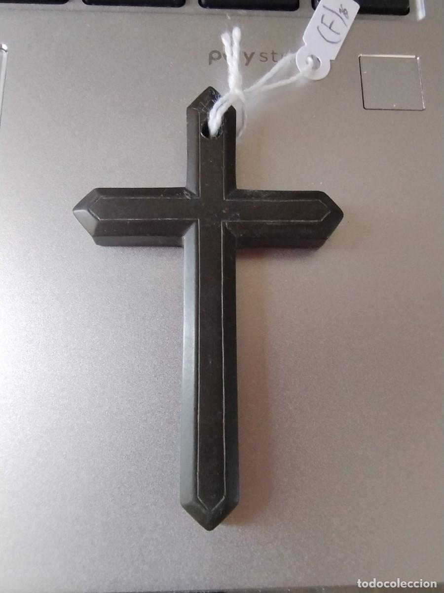 Antig&uuml;edades: Antigua cruz crucifijo bakelita baquelita unos 6,50 x 4 cm
