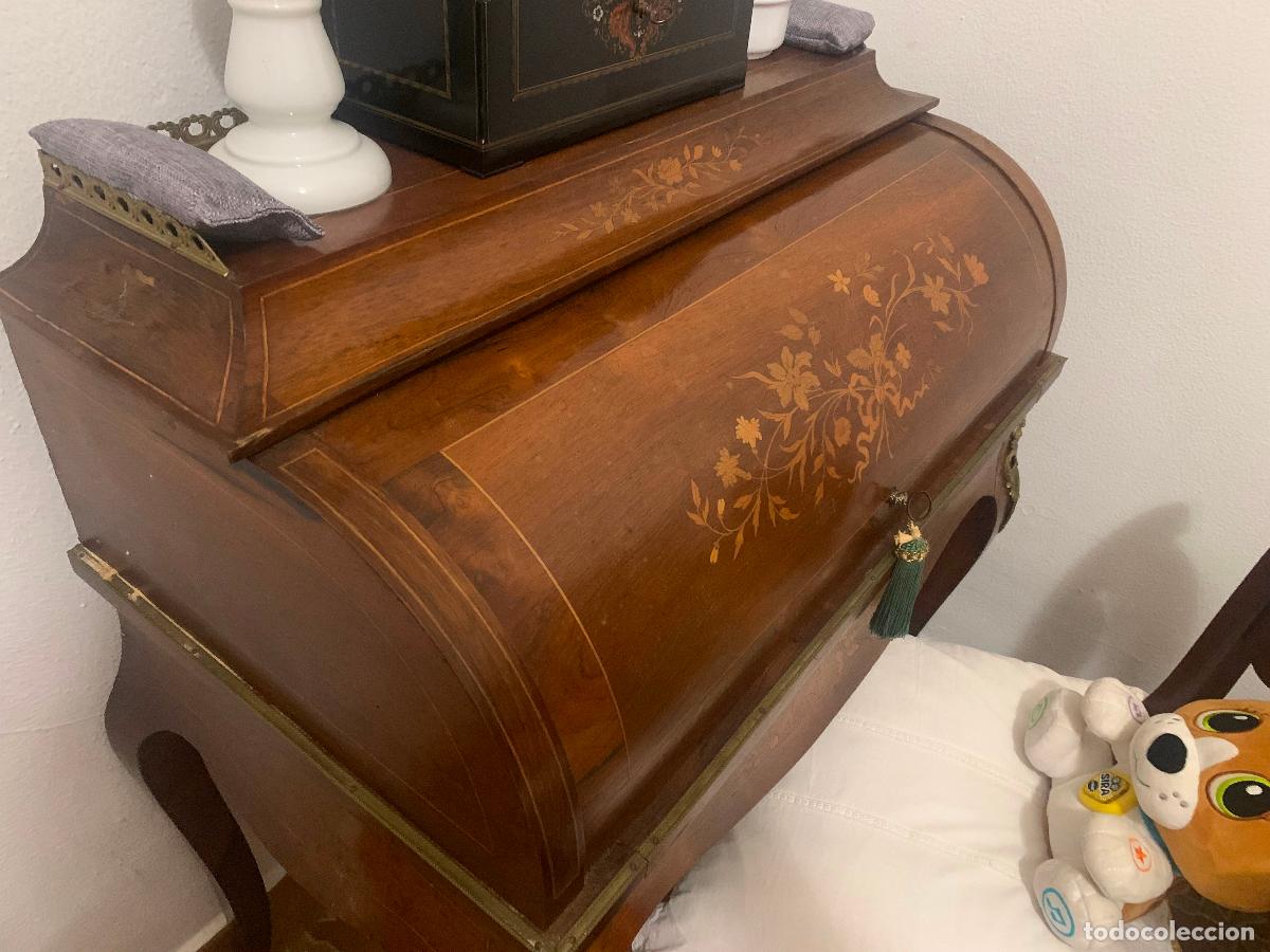 Antig&uuml;edades: Bureau estilo Luis XIV