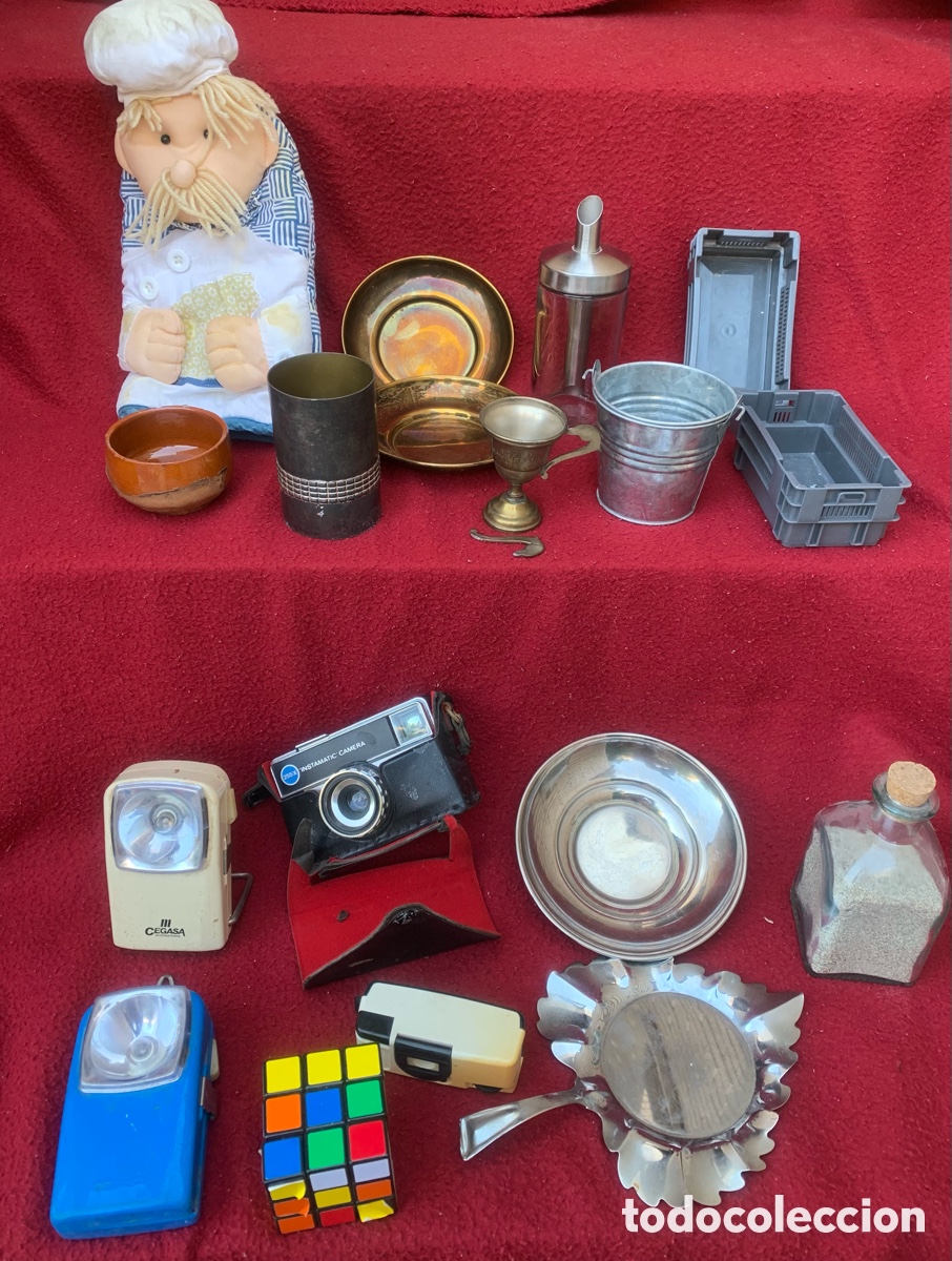 Antig&uuml;edades: LOTE ANTIGUEDADES VARIAS: LINTERNA, CAMARA, LATON, etc