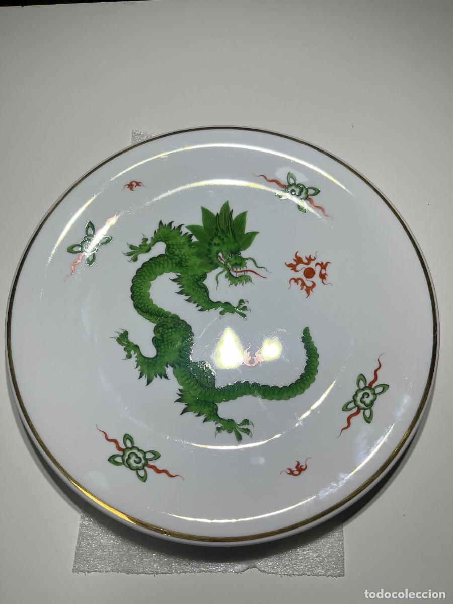 Antig&uuml;edades: Plato Dragon Verde MEISSEN - Borde de Oro 24K