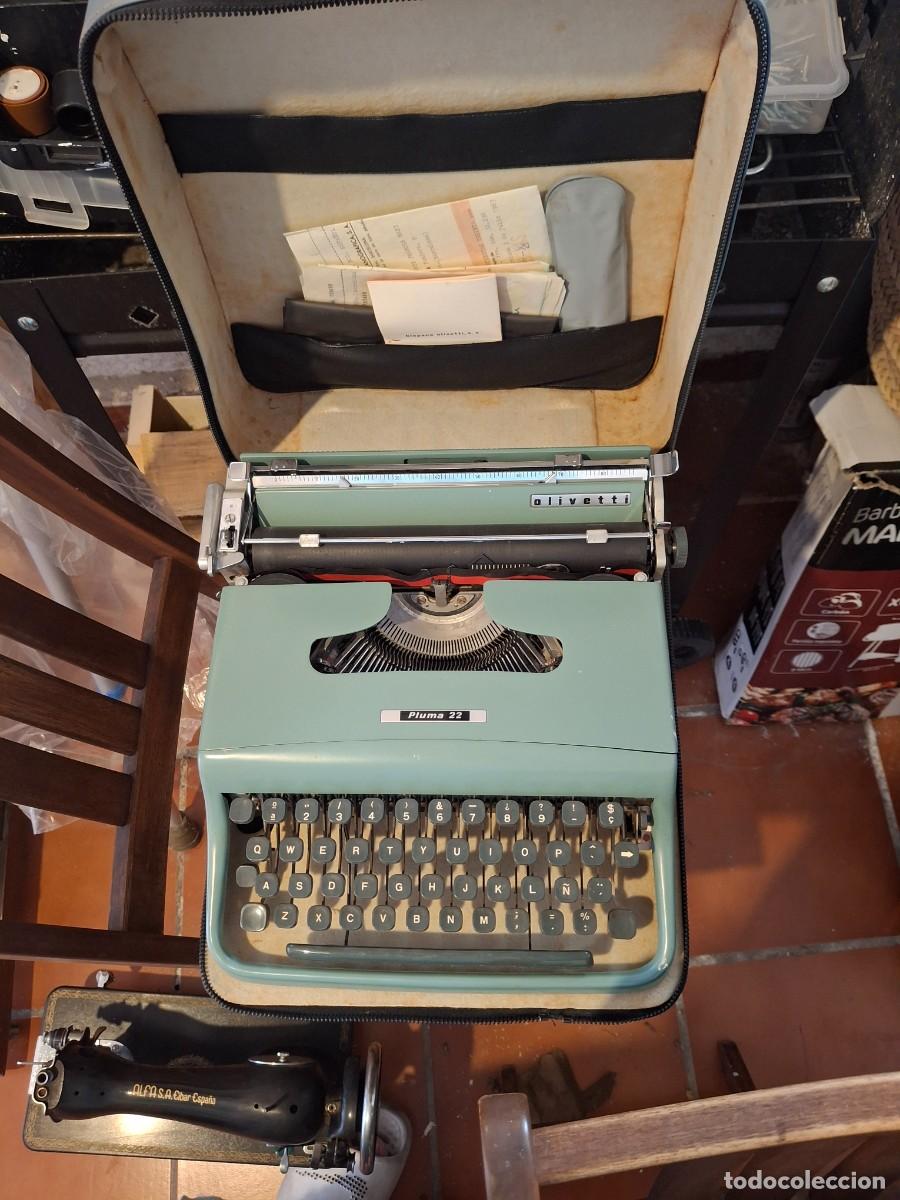 Antig&uuml;edades: Maquina escribir Olivetti - Foto 2