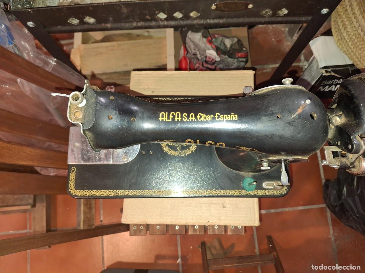 Antig&uuml;edades: Maquina de coser Alfa