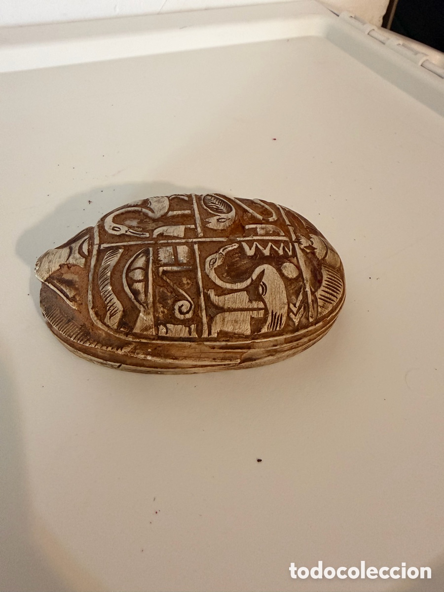 Antig&uuml;edades: Escarabajo de piedra