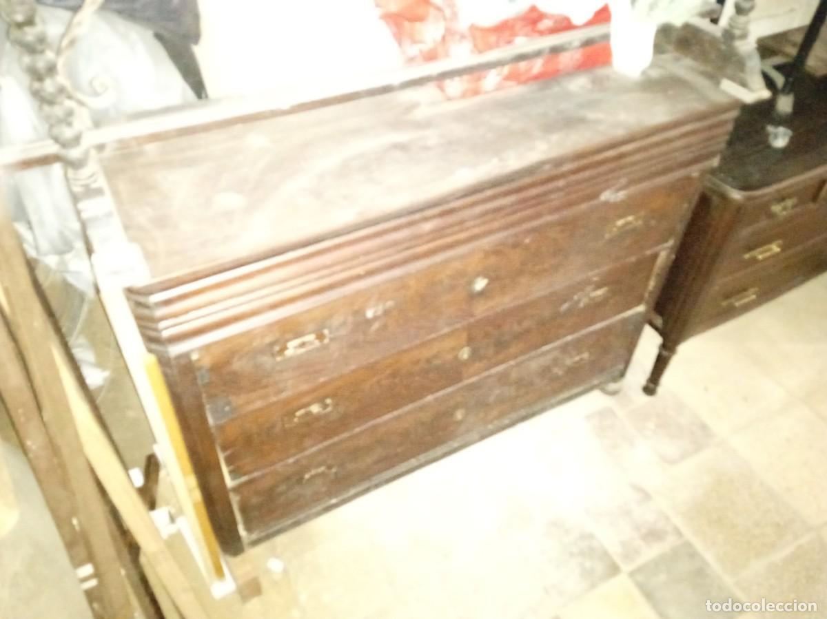 Antig&uuml;edades: C&oacute;moda cajonera antigua de caoba para restaurar