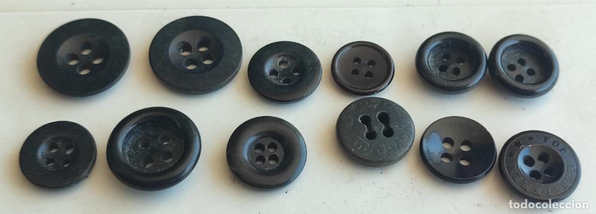 Antig&uuml;edades: LOTE DE 12 BOTONES ANTIGUOS, NEGROS, DE 12 A 18 MM