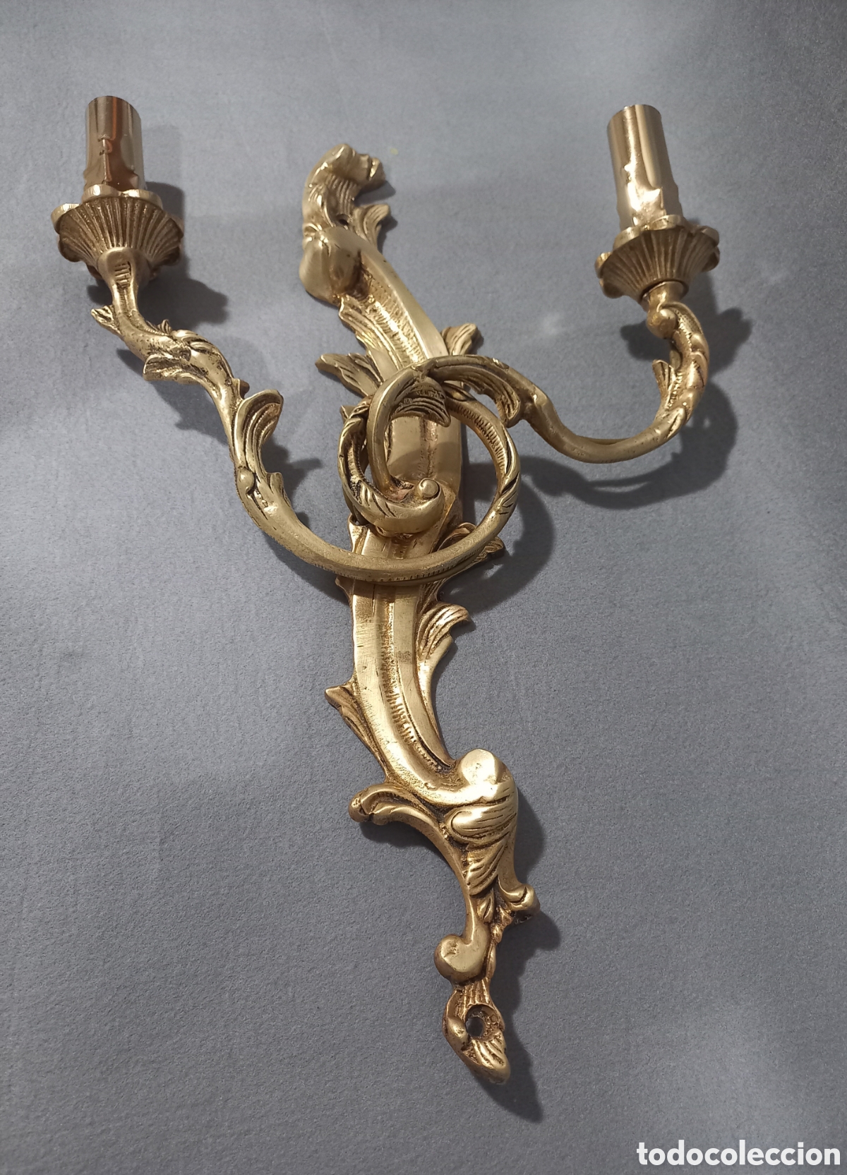 Antig&uuml;edades: Candelabro de bronce