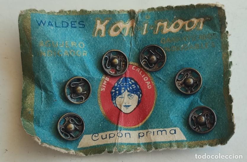 Antig&uuml;edades: ANTIGUO BLISTER DE CORCHETES O BOTONES A PRESION WALDES KOH I NOOR
