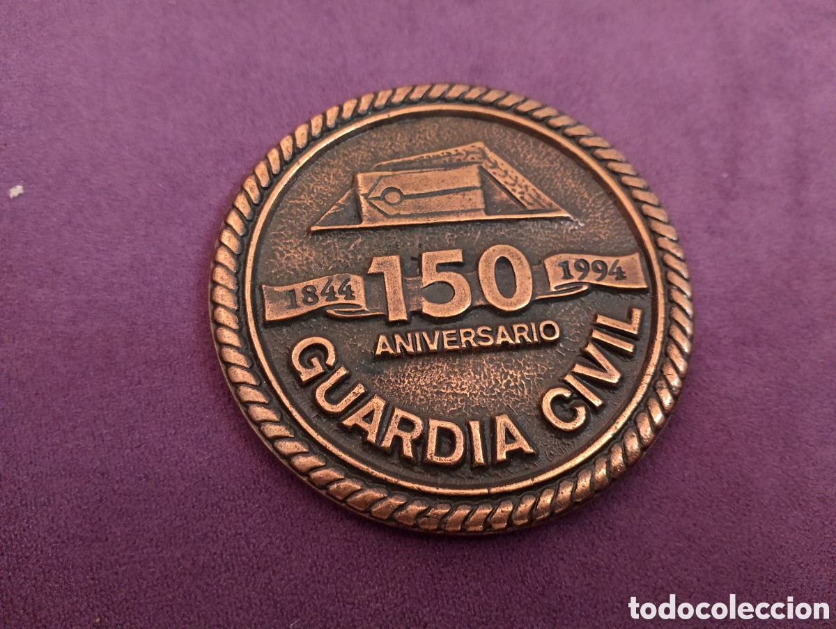 Antig&uuml;edades: Medalla antigua de guardia civil