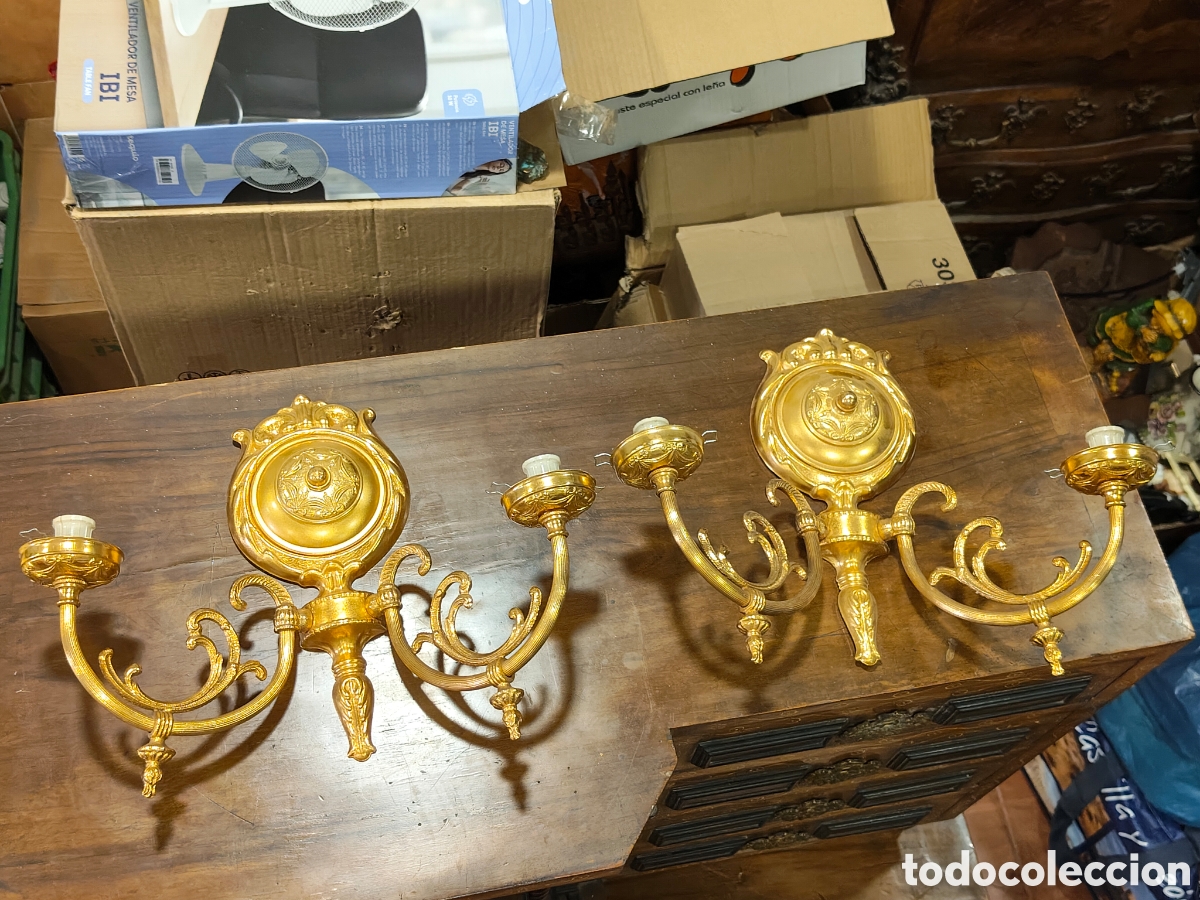 Antig&uuml;edades: Apliques antiguos dorados