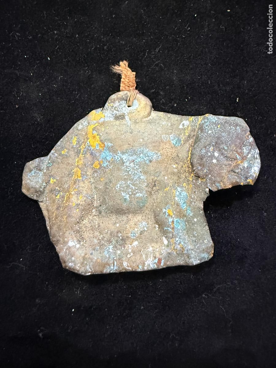Antig&uuml;edades: ANTIGUO EXVOTO RELIGIOSO - MEDIDA 6 CM