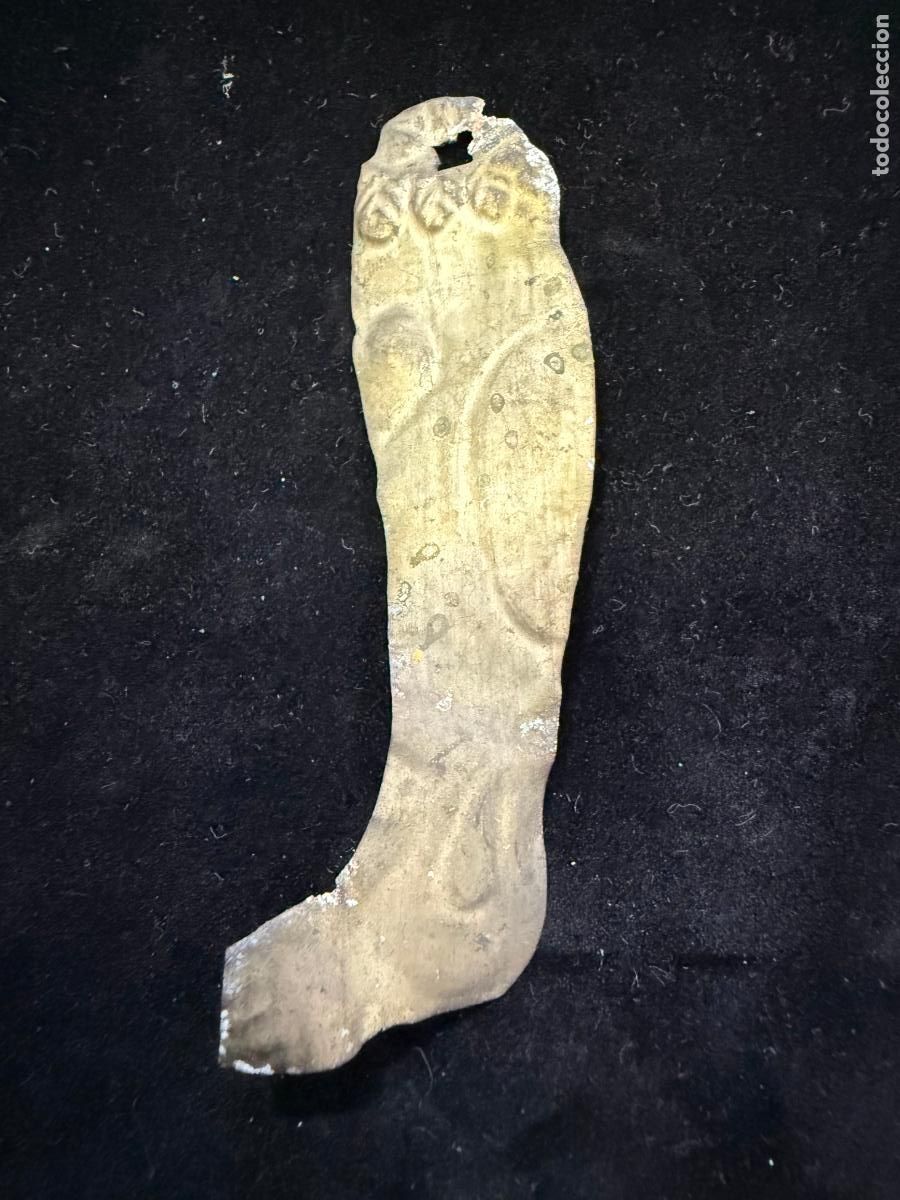Antig&uuml;edades: ANTIGUO EXVOTO RELIGIOSO - MEDIDA 6 CM
